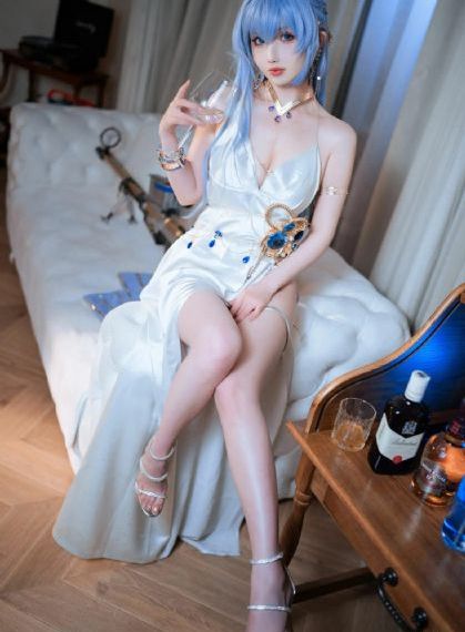 欧美qq情侣头像一对的_剧情片在线观看完整版