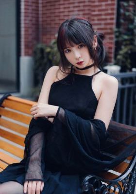 欧美性感泳衣_完整版高清下载